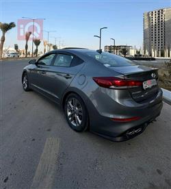 هیۆندای ئەلەنترا